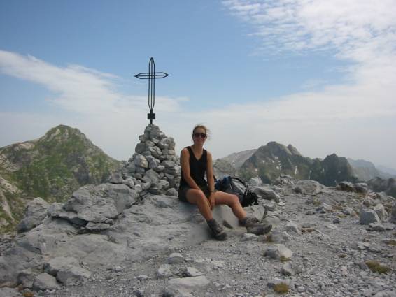 057) Julie on the summit