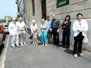 084 With Gianfranco's Family in Livorno